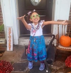 Meet your Posher, Olivia